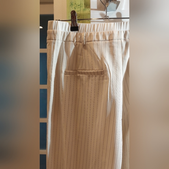 Elegant Cream Striped Women's Wide Leg Pants - Picture 6 of 9